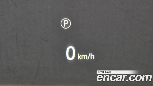 Land Rover Discovery 2023 — photo 23