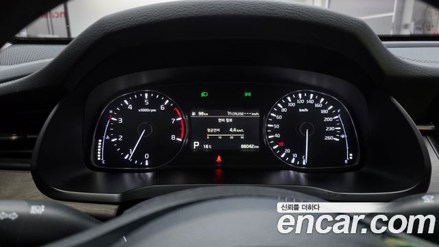 Kia K7 2020 — photo 8