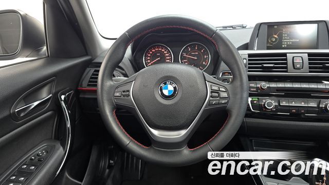 BMW 1-Series 2016 — photo 12
