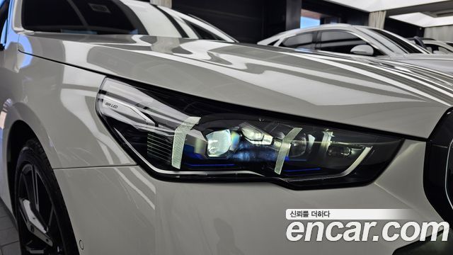 BMW 5-Series 2026 — photo 8