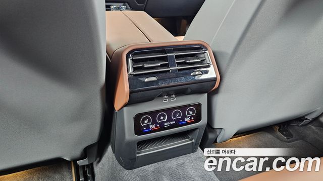 BMW 5-Series 2026 — photo 33