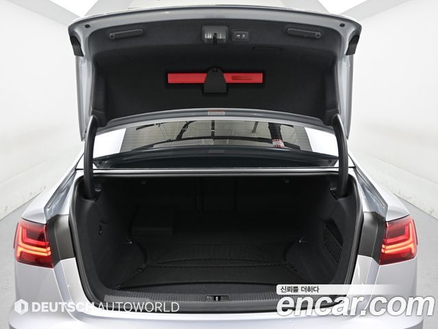Audi A6 2018 — photo 19