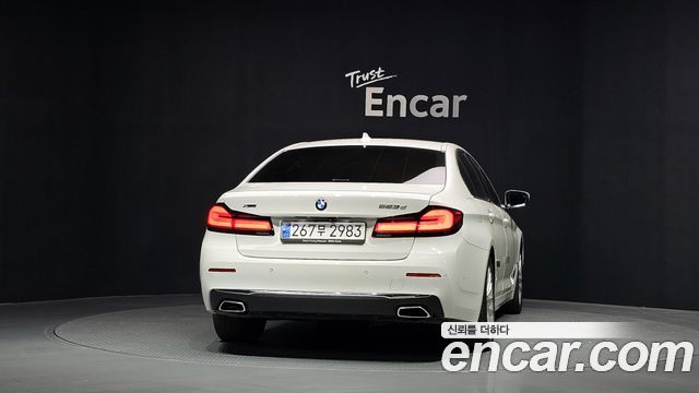 BMW 5-Series 2021 — photo 4