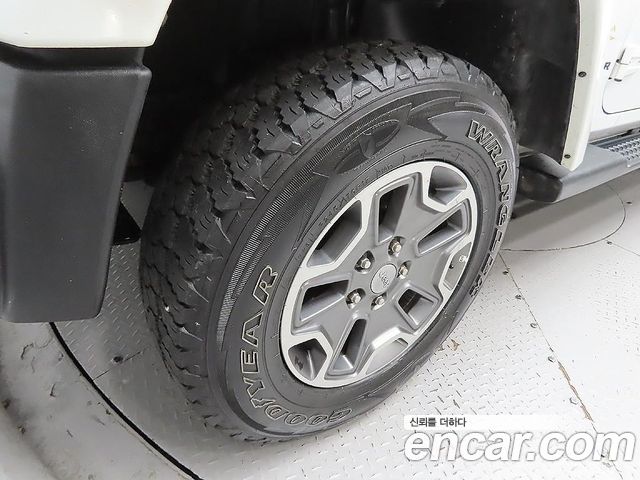 Jeep Wrangler 2014 — photo 18