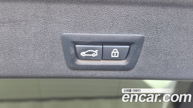 BMW X6 2021 — photo 22