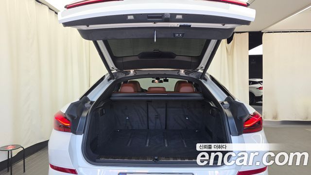 BMW X6 2021 — photo 23
