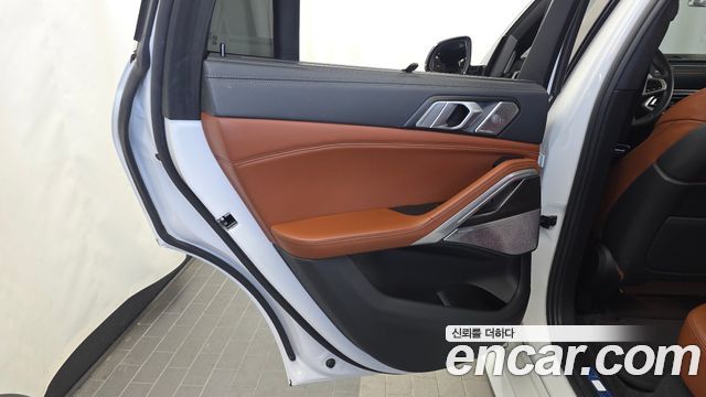 BMW X6 2021 — photo 15