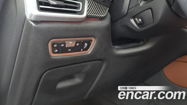 BMW X6 2021 — photo 27