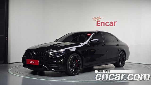 Mercedes-Benz E-Class 2023 — photo 1