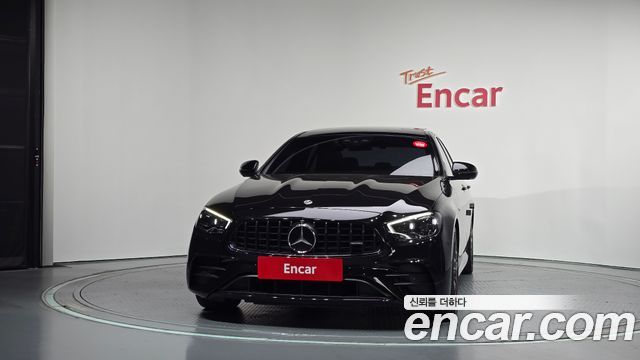 Mercedes-Benz E-Class 2023 — photo 3