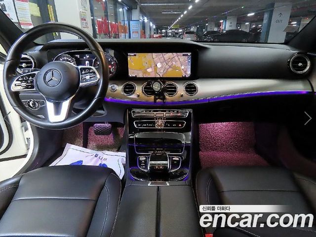 Mercedes-Benz E-Class 2019 — photo 10