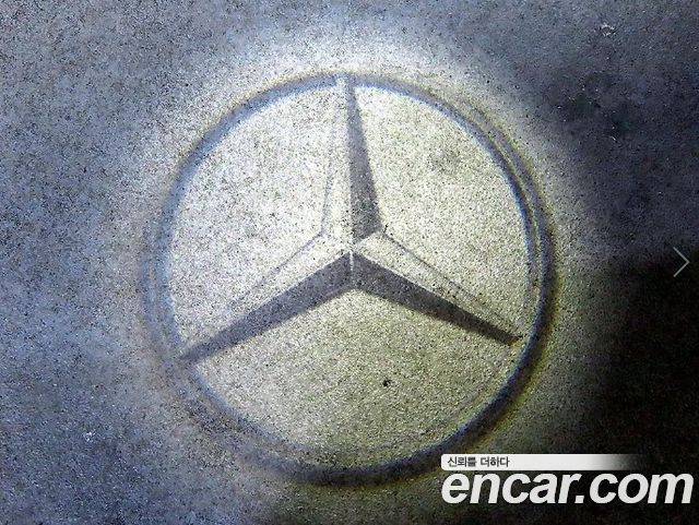 Mercedes-Benz E-Class 2019 — photo 14