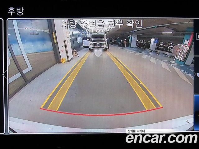 Mercedes-Benz E-Class 2019 — photo 15