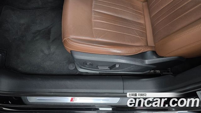 Audi A6 2020 — photo 31