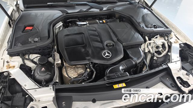Mercedes-Benz E-Class 2019 — photo 6