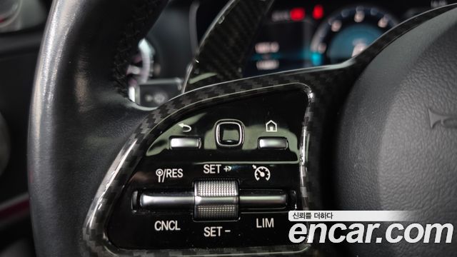 Mercedes-Benz E-Class 2019 — photo 23