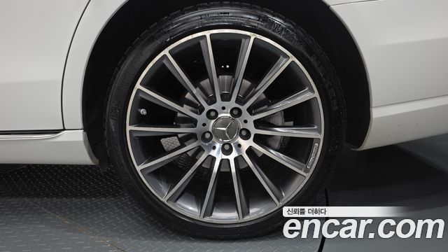 Mercedes-Benz E-Class 2019 — photo 7