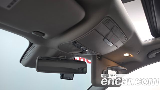 Mercedes-Benz E-Class 2019 — photo 28