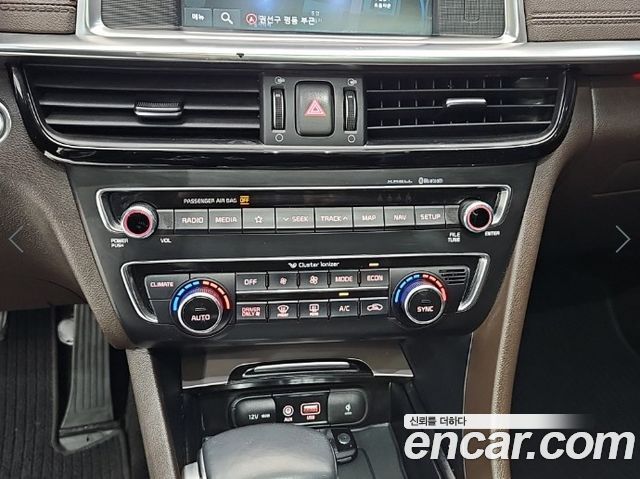Kia K5 2019 — photo 10