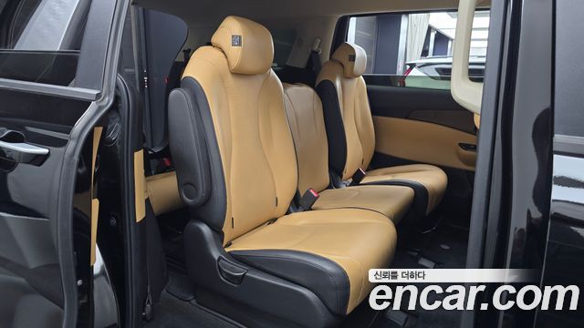 Kia Canival 2022 — photo 18