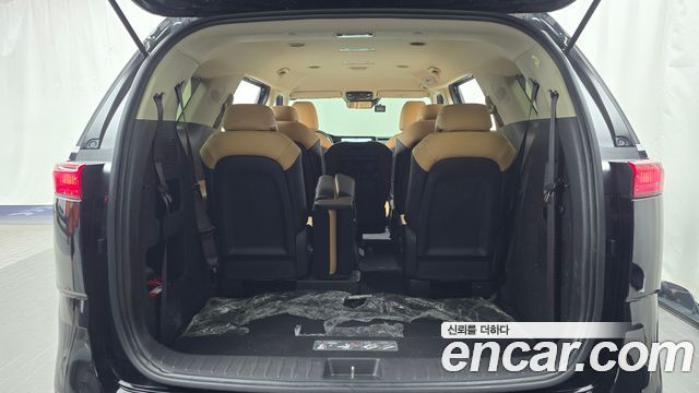 Kia Canival 2022 — photo 26