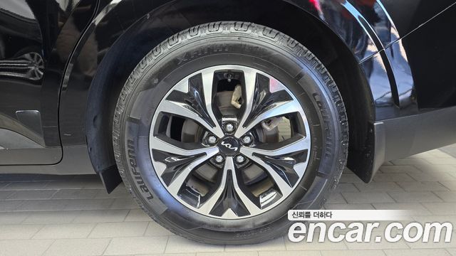 Kia Canival 2022 — photo 7