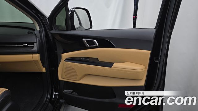Kia Canival 2022 — photo 15