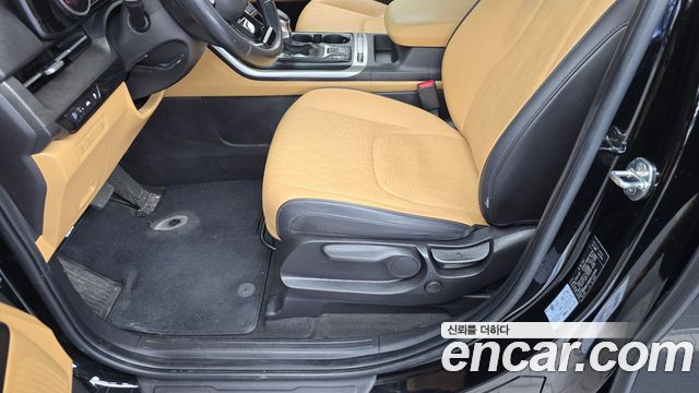 Kia Canival 2022 — photo 16