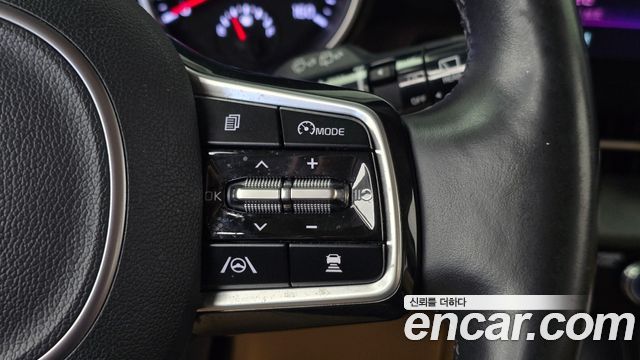 Kia Canival 2022 — photo 27