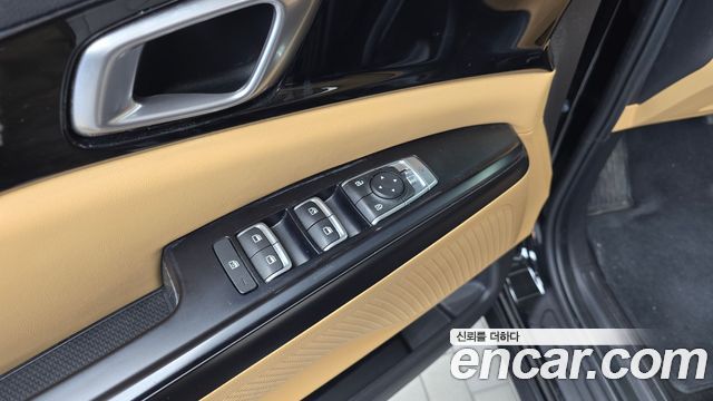 Kia Canival 2022 — photo 28