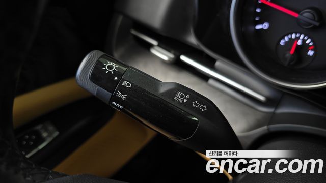 Kia Canival 2022 — photo 30
