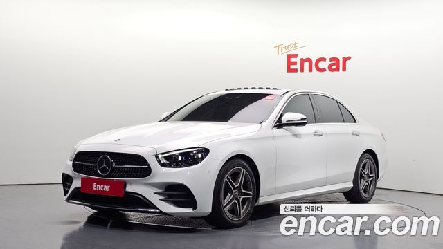 Mercedes-Benz E-Class 2023 — photo 1