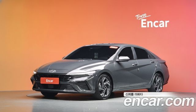 Hyundai AVANTE 2024 — photo 1