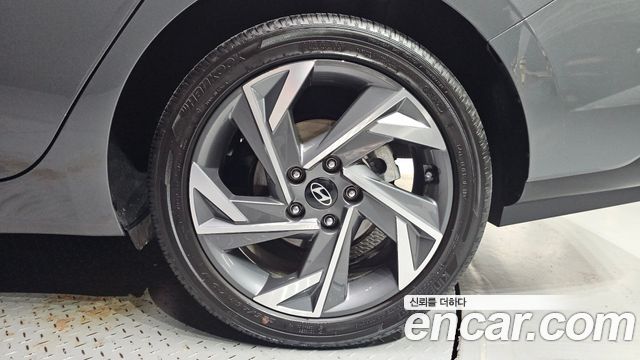 Hyundai AVANTE 2024 — photo 7