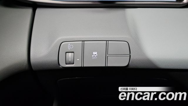 Hyundai AVANTE 2024 — photo 33