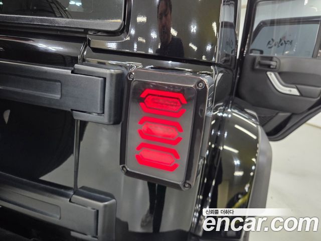 Jeep Wrangler 2013 — photo 11