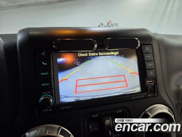 Jeep Wrangler 2013 — photo 17