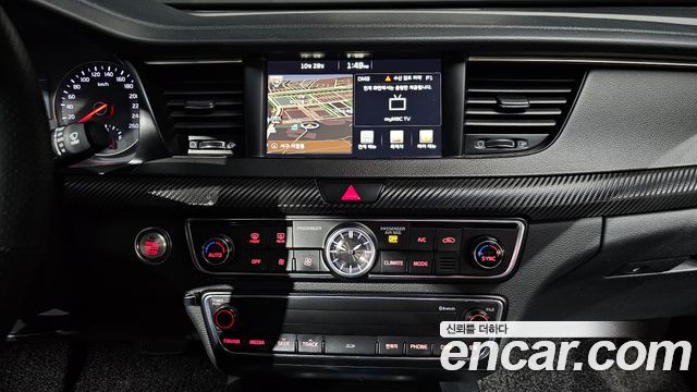 Kia K7 2016 — photo 15