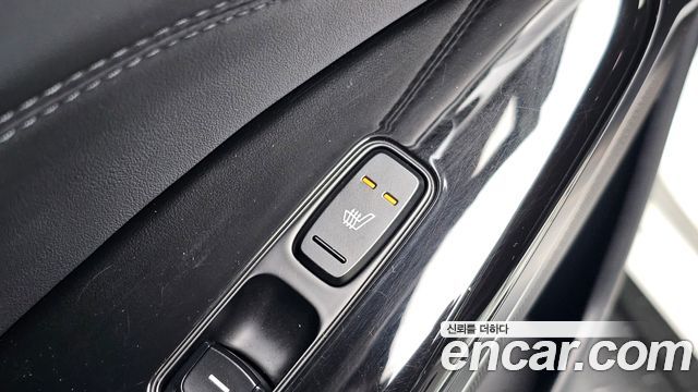 Kia K7 2016 — photo 19