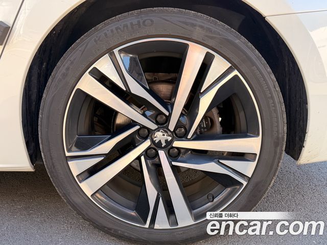 Peugeot 508 2019 — photo 17