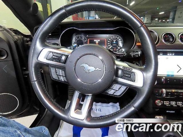 Ford Mustang 2018 — photo 8