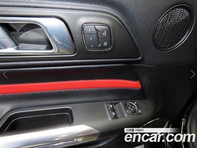 Ford Mustang 2018 — photo 13