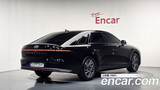 Hyundai Grandeur 2023 — photo 2