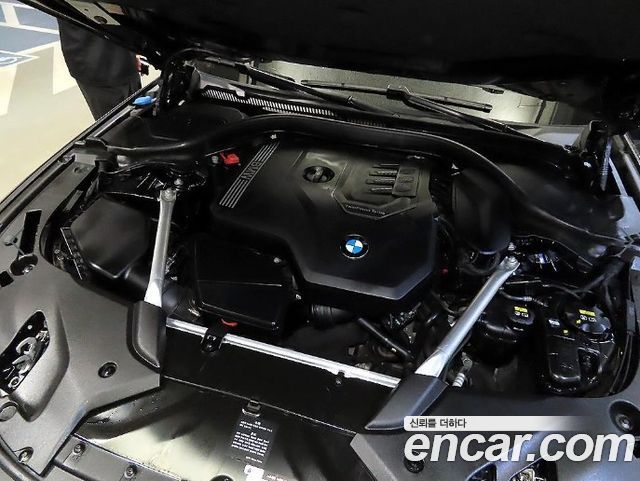 BMW 5-Series 2020 — photo 19