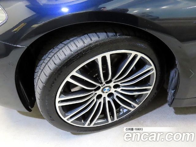 BMW 5-Series 2020 — photo 20