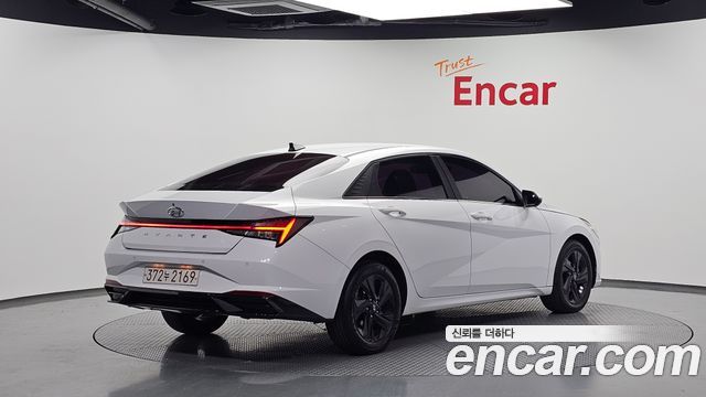 Hyundai AVANTE 2021 — photo 2
