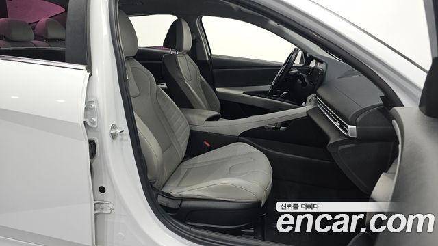 Hyundai AVANTE 2021 — photo 13