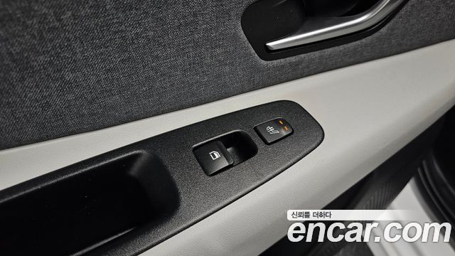 Hyundai AVANTE 2021 — photo 24