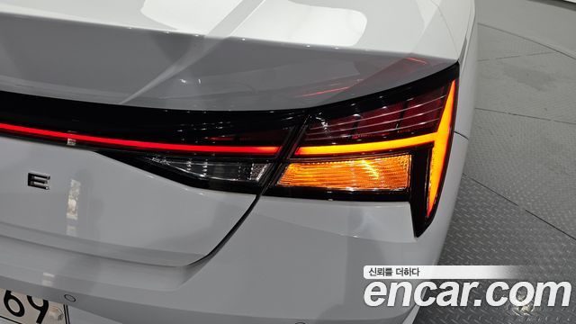 Hyundai AVANTE 2021 — photo 9