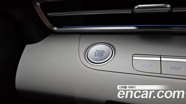Hyundai AVANTE 2021 — photo 27
